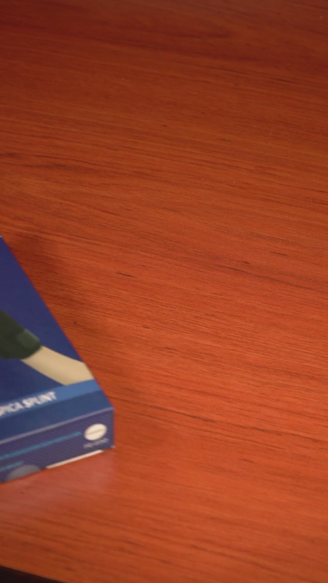 Férula para Pulgar corta con Varilla Spica